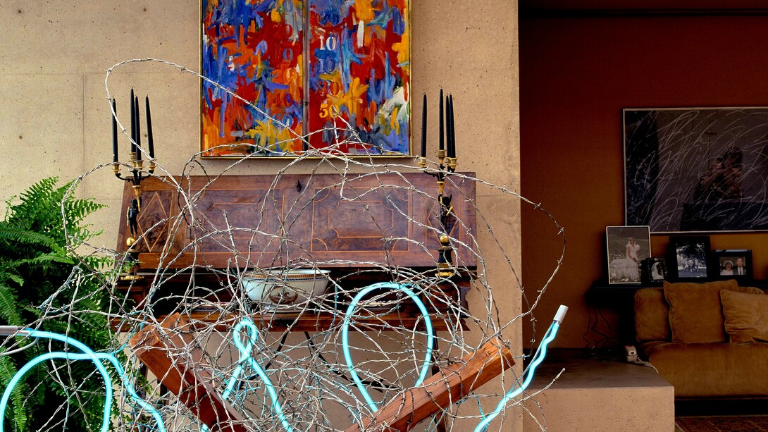 Louise Lawler, Anonymous, 1991. Cibachrome. Lenhardt Collection. Courtesy of the artist and Metro Pictures, New York.