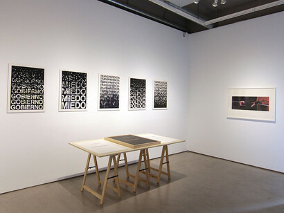 Antoni Muntadas, Exhibition view. Courtesy of The Moisés Pérez de Albéniz gallery