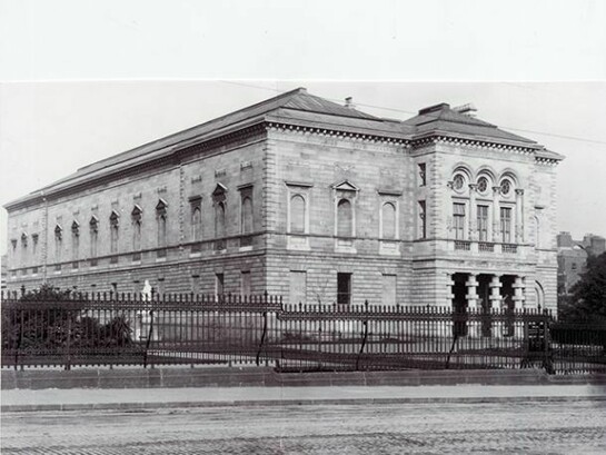 National Gallery of Ireland, Historic Façade, Merrion Square West. The National Gallery opened to the public in 1864. Photo Courtesy National Gallery of Ireland Archive