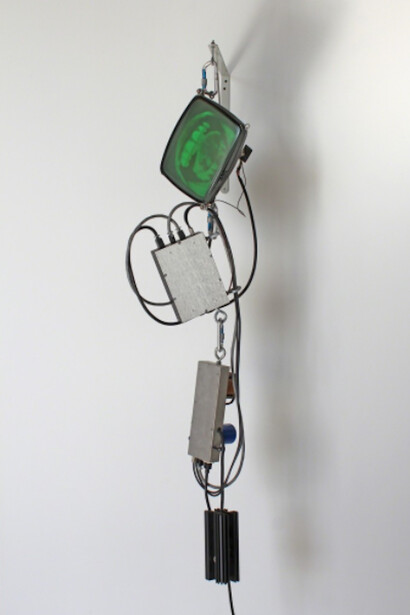 Alan Rath, Tongue-Tied, 1992. Courtesy of Hosfelt Gallery