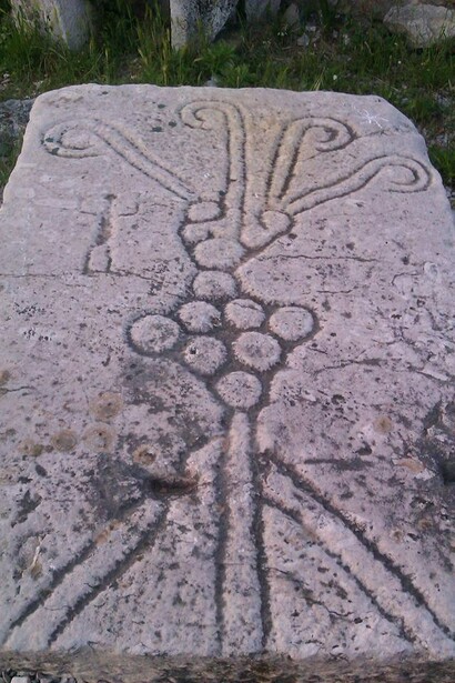 Incised stone, close up