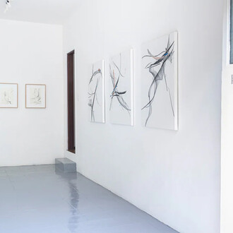 Xiyao Wang, Lightly floats and drifts the boat, exhibition view. Courtesy of König Gallery