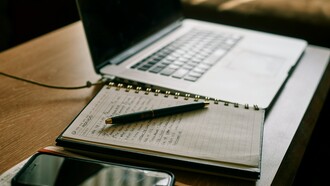 La revisión cuidadosa de un texto antes de enviarlo es un paso fundamental para garantizar una comunicación clara y eficaz