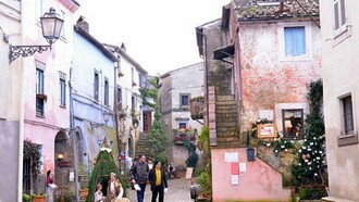 Calcata´s colours during Christmas time