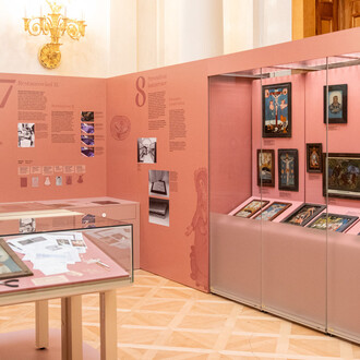 Stories behind the glass, exhibition view. Courtesy of Ethnographic Museum of the National Museum