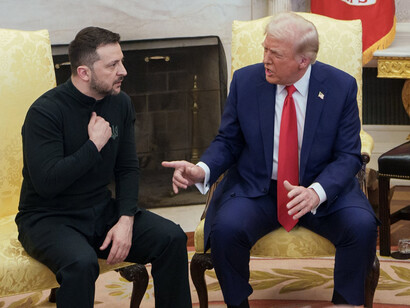 Tras un periodo de tensiones, Volodymyr Zelensky finalmente aceptó las condiciones impuestas por Trump, reduciendo la dependencia de Ucrania de la ayuda estadounidense
