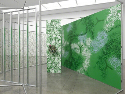 Haim Steinbach: jaws. Courtesy of White Cube