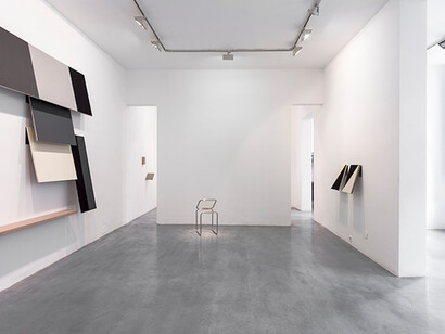Forget me (not), Exhibition view. Courtesy of Galería Elba Benítez