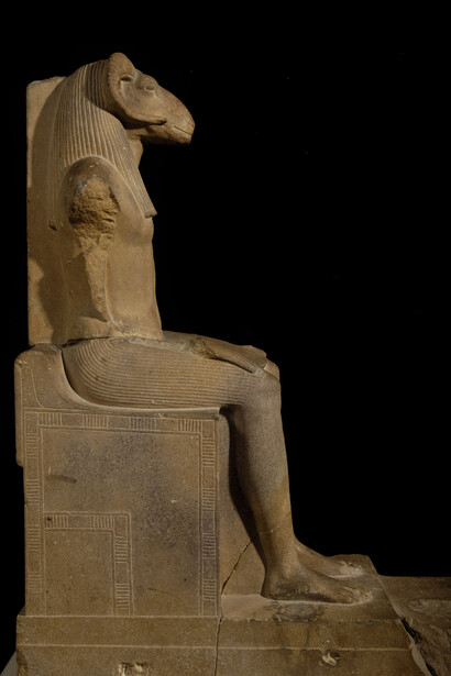Seated statue of Amon with a ram’s head, Quartzite, New Kingdom, 18th Dynasty, probably reign of Amenhotep III (1391-1353 BC), Theban Region or Nubia? © Musée du Louvre, Dist. RMN-Grand Palais / Christian Decamps
