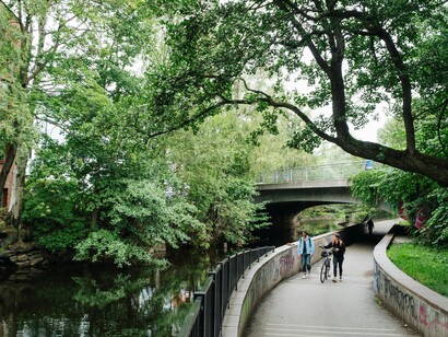 L’Opera House, con il suo tetto percorribile, regala la sensazione unica di camminare sull’acqua. Oslo, Norvegia