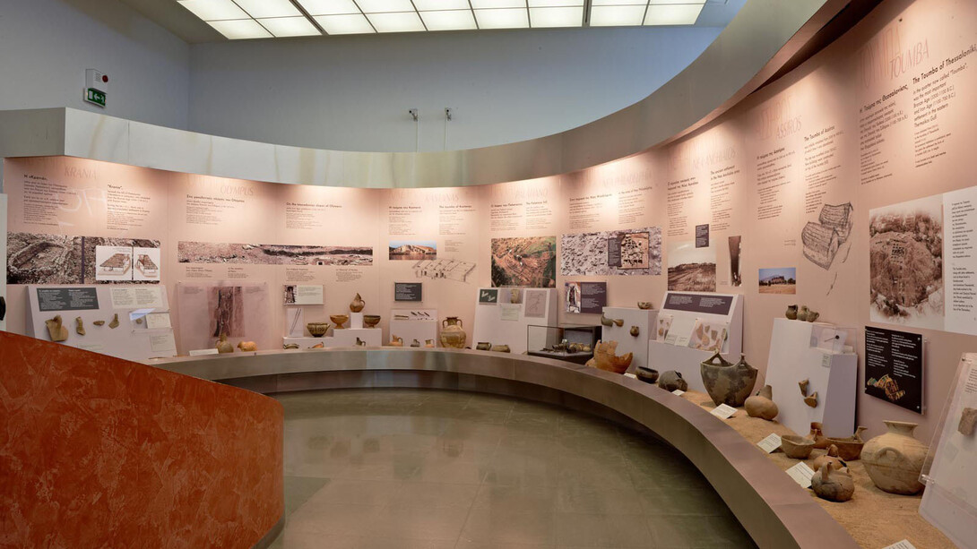 Towards the birth of cities, exhibition view. Courtesy of Archaeological Museum of Thessaloniki