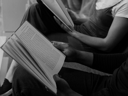 Lirici nel loro incantevole assetto narrativo, i libri di Domenico Dara lasciano il sapore di una indimenticabile poesia