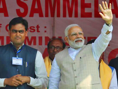 Shantanu Thakur sharing the Stage with Modiji at Thakurnagar