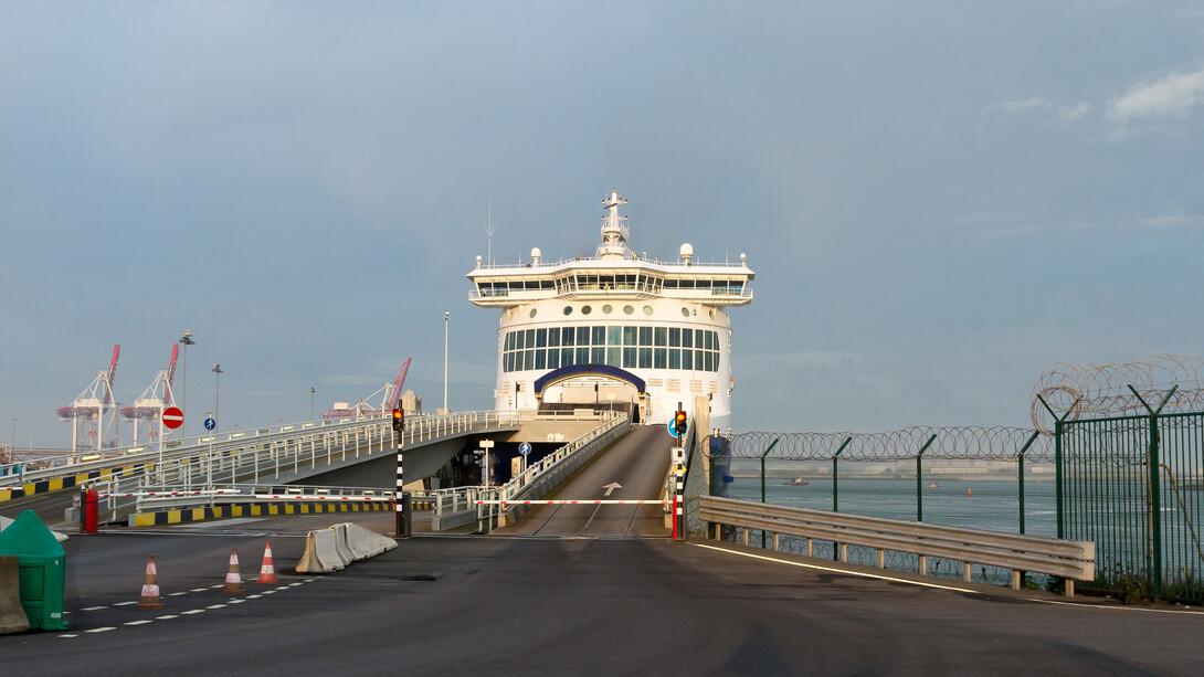 Dunkerque, France. Dans le cadre du plan France 2030, Emmanuel Macron dévoilait une stratégie qui vise à diminuer de 50% les émissions de gaz à effet de serre de l'industrie française d’ici la fin de la décennie © By Raimond Spekking