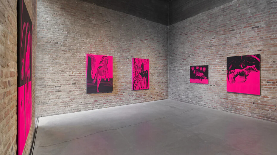 Sihan Chen, Blue is a gaze, exhibition view. Courtesy of König Galerie