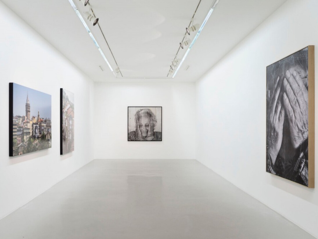 Wrinkles of the City, Exhibition view. Courtesy of galerie Perrotin