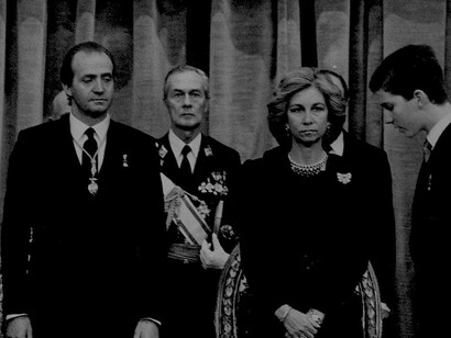 El entonces príncipe jura la Constitución en las Cortes (1978)