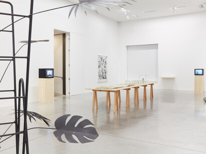 Artistes variés, Doka, vue de l'exposition. Avec l'aimable autorisation de M Leuven