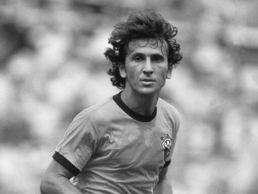 Zico, es un exfutbolista​ y entrenador brasileño. Se lo reconoce como una de las mayores estrellas del fútbol de Brasil en la década de 1980