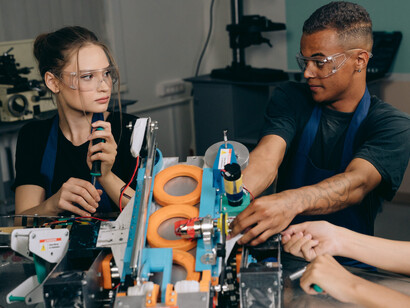 Cientistas inserem hardware em máquina que saberá distinguir e selecionar dados a partir de inteligência artificial