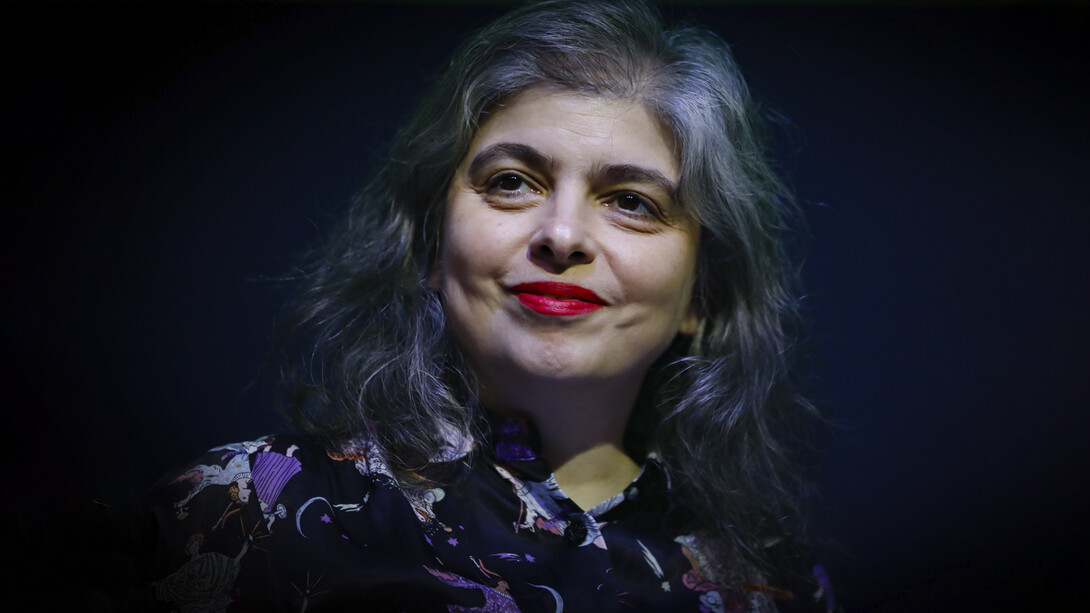 Mariana Enríquez en la Feria Internacional del Libro de Buenos Aires durante el Encuentro con los ganadores del Concurso de Letras 2020, 9 de mayo de 2022, Buenos Aires, Argentina