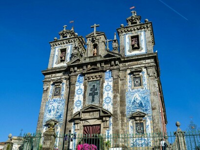 Fachada da Igreja de Santo Ildefonso, Porto, Portugal