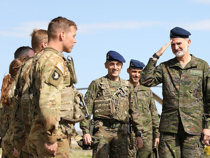 King Felipe VI of Spain greets U.S. Army soldiers from the 159th General Support Aviation Brigade, U.S. Army Reserve Aviation Command, during Swift Response 23 in San Gregorio, Spain, on May 18, 2023