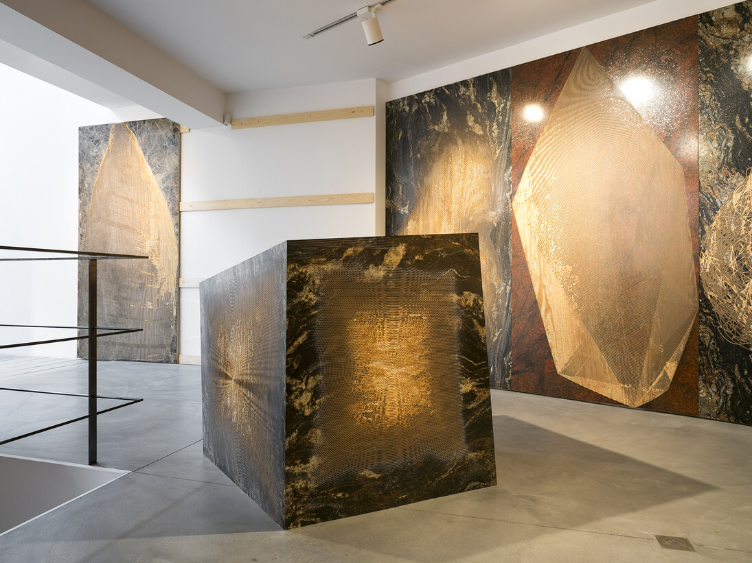 Michael DeLucia, La Pomme de Terre du Ciel, exhibition view, Courtesy Michael DeLucia & Galerie Nathalie Obadia Paris / Brussels © We Document Art