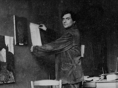 Modigliani nel suo studio