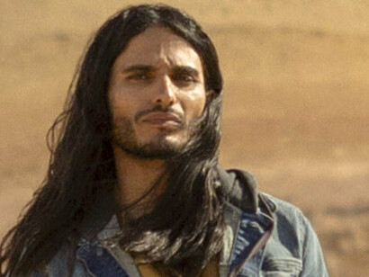 El actor Mehdi Dehbi en el papel protagonista de «Messiah»