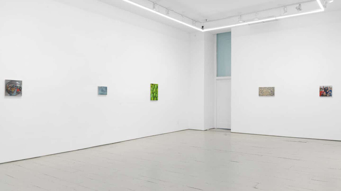 Jennifer J. Lee, The falls, exhibition view. Courtesy of Klaus von Nichtssagend Gallery