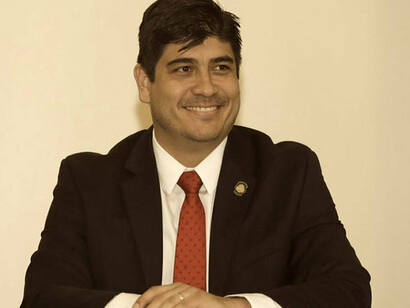 Carlos Alvarado, candidato del partido actualmente en el Gobierno 