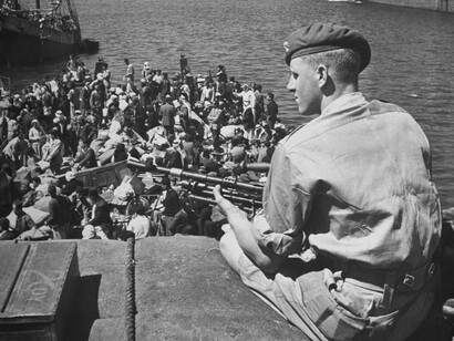 Durante la Guerra Civil los británicos, que tenían la responsabilidad de garantizar la seguridad del país, no intervinieron más que puntualmente