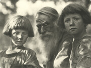 Imogen Cunningham, My father and my two sons 2, 1923, courtesy of Imogen Cunningham Trust
