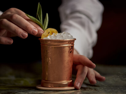 The Carlton Tower, Bar, cocktail and snacks