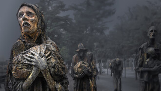 The Dublin sculptor Rowan Gillespie designed this impressive group of statues commemorating the Great Famine of the mid 19th century, Ireland