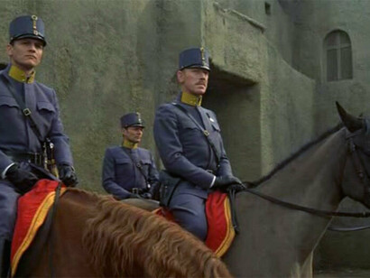 Una scena del film Il Deserto dei Tartari di Valerio Zurlini