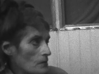 La leyenda de la bruja de Blair es, en última instancia, un producto cultural, híbrido: mezcla de invención cinematográfica, estrategias de marketing y ecos de miedos ancestrales. Mary Brown, residente y testigo del pueblo de Burkittsville, Maryland, EE.UU.
