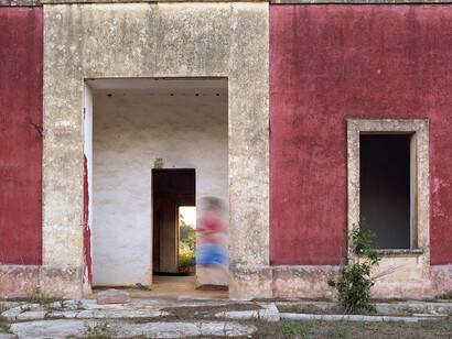 Nell’interno. Courtesy of Red Lab Gallery/Miele