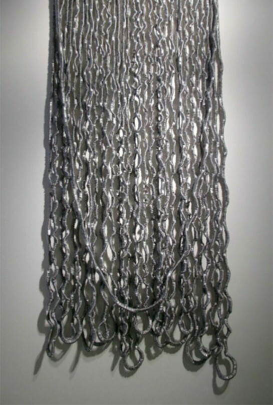 Alice Hope, Untitled, 2014, Aluminum tabs and double-stranded ball chain, 104 x 41 in; 264.1 x 104.1 cm