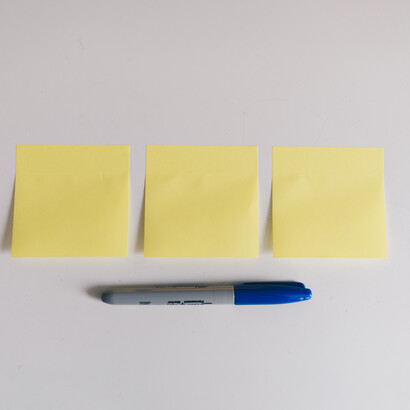 Le flash card sono dei rettangoli di carta su cui scriviamo da un lato la domanda e dall’altro la risposta