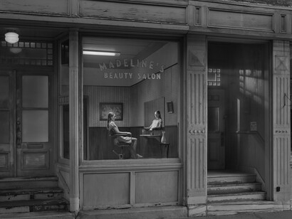 Gregory Crewdson, Madeline's beauty salon, 2021-2022. Courtesy of Templon Gallery