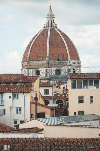 La storia del Cinema teatro Odeon è legata indissolubilmente alla città di Firenze