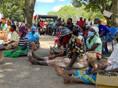 Familias aguardam atendimento do INAS