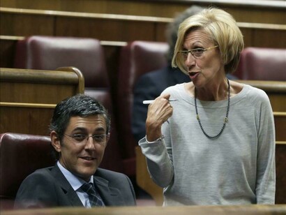 El socialista Eduardo Madina con Rosa Díez