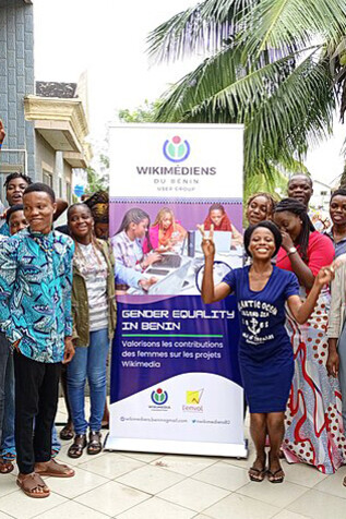 Benin: se encuentra situado en la zona de la antigua África Occidental francesa. Sus límites geográficos son: al este con Nigeria, al oeste con Togo, al noroeste con Burkina Faso, al noreste con Níger y al sur con el Océano Atlántico