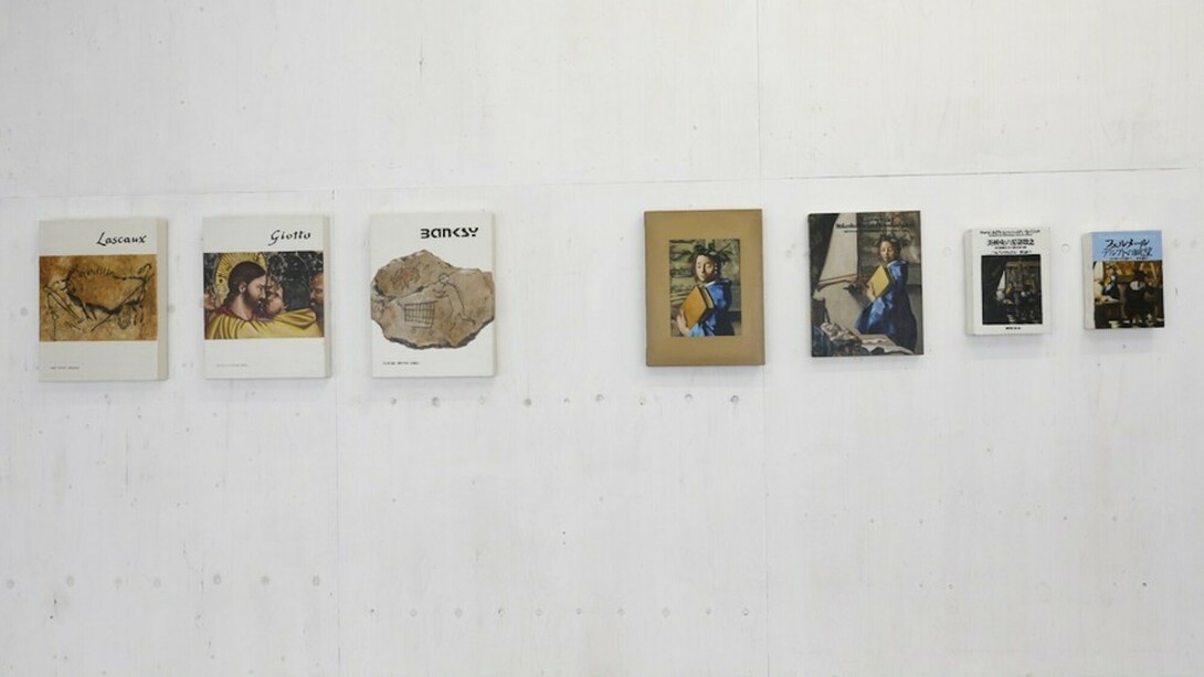 Petit War Paintings, Exhibition view. Courtesy of Snow Contemporary