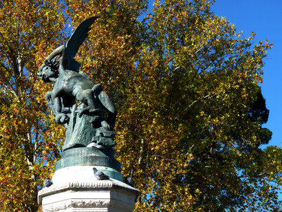Estatua del Ángel Caído. Parque del Retiro. Madrid