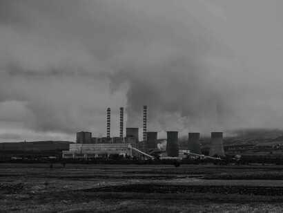 Carbon-intensive industrial power energy plant
