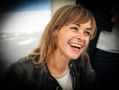 Agnès Martin-Lugand. Saviez-vous qu’Agnès Martin-Lugand et Stéphanie Janicot écrivent en musique ? © Le Livre sur la Place 2018, By ActuaLitté - CC BY-SA 2.0